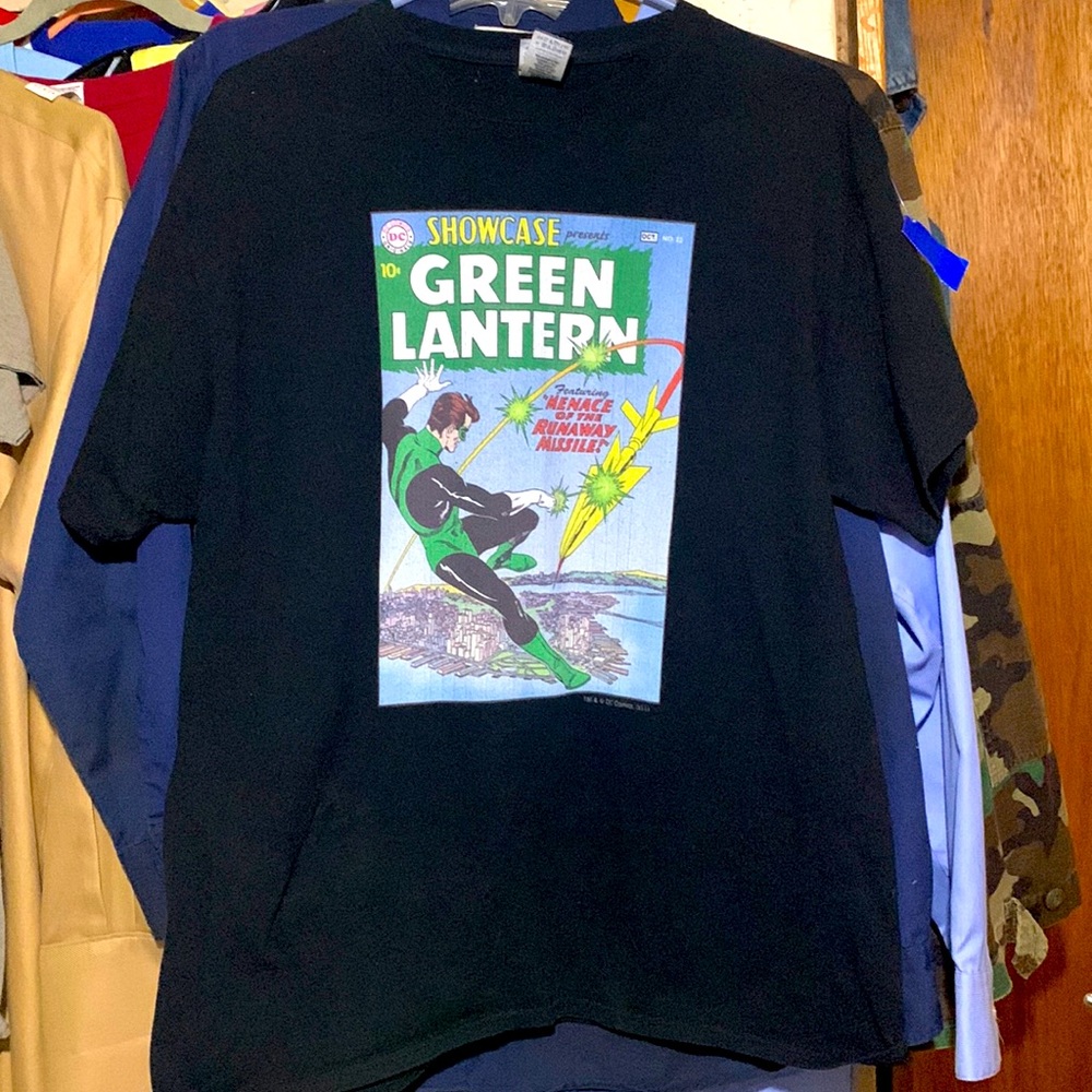 Green lantern tshirt large